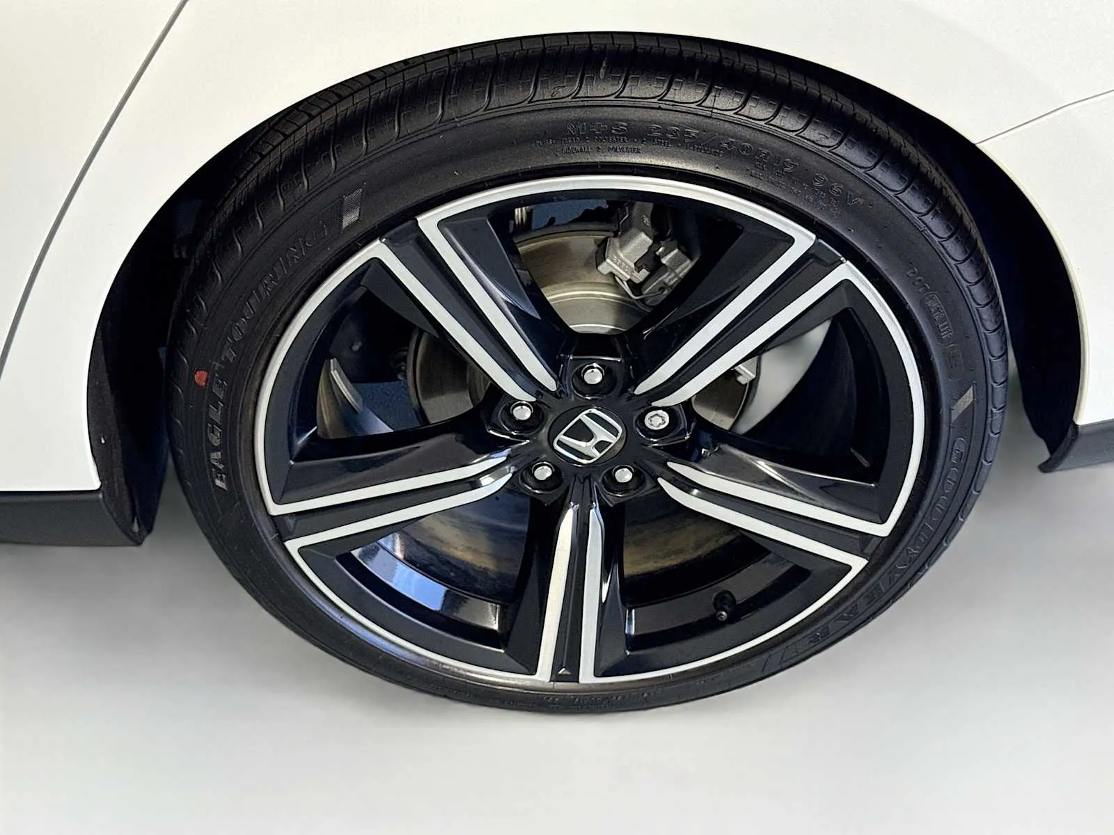Honda Accord photo 15
