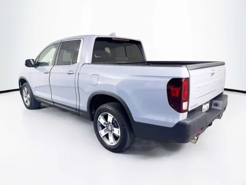 More photos of 2024 Honda Ridgeline RTL at Unicars Honda, CA