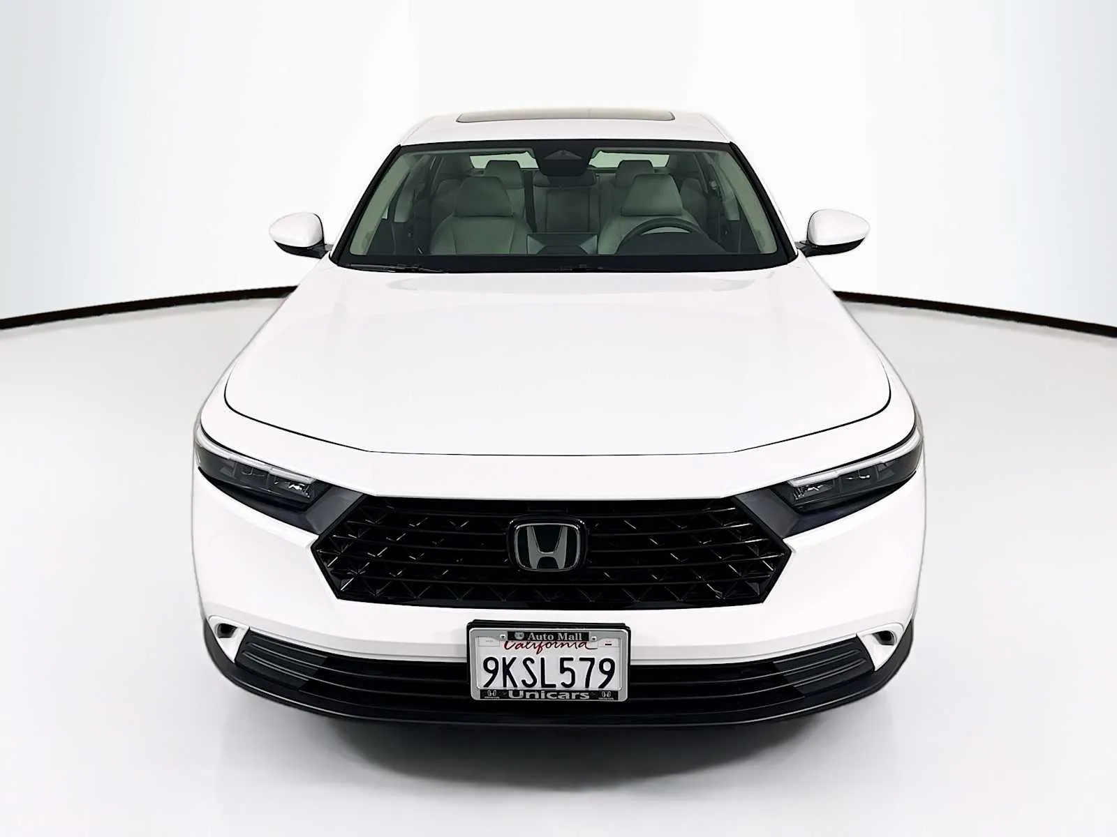Honda Accord photo 2