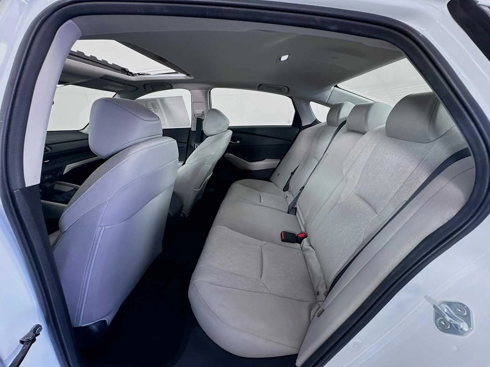 Honda Accord photo 24