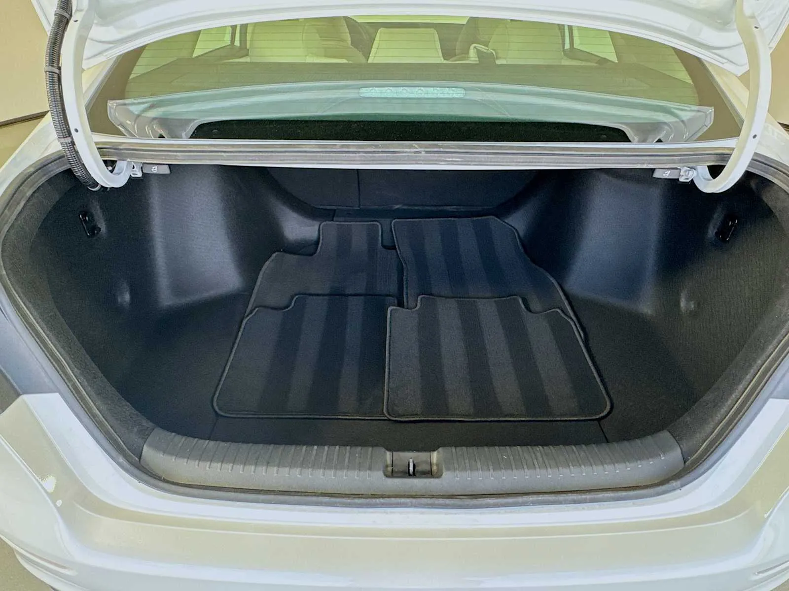 Honda Accord photo 25