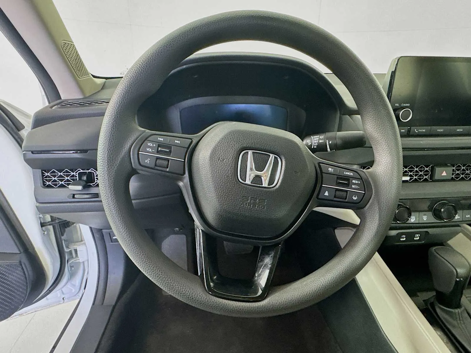 Honda Accord photo 10