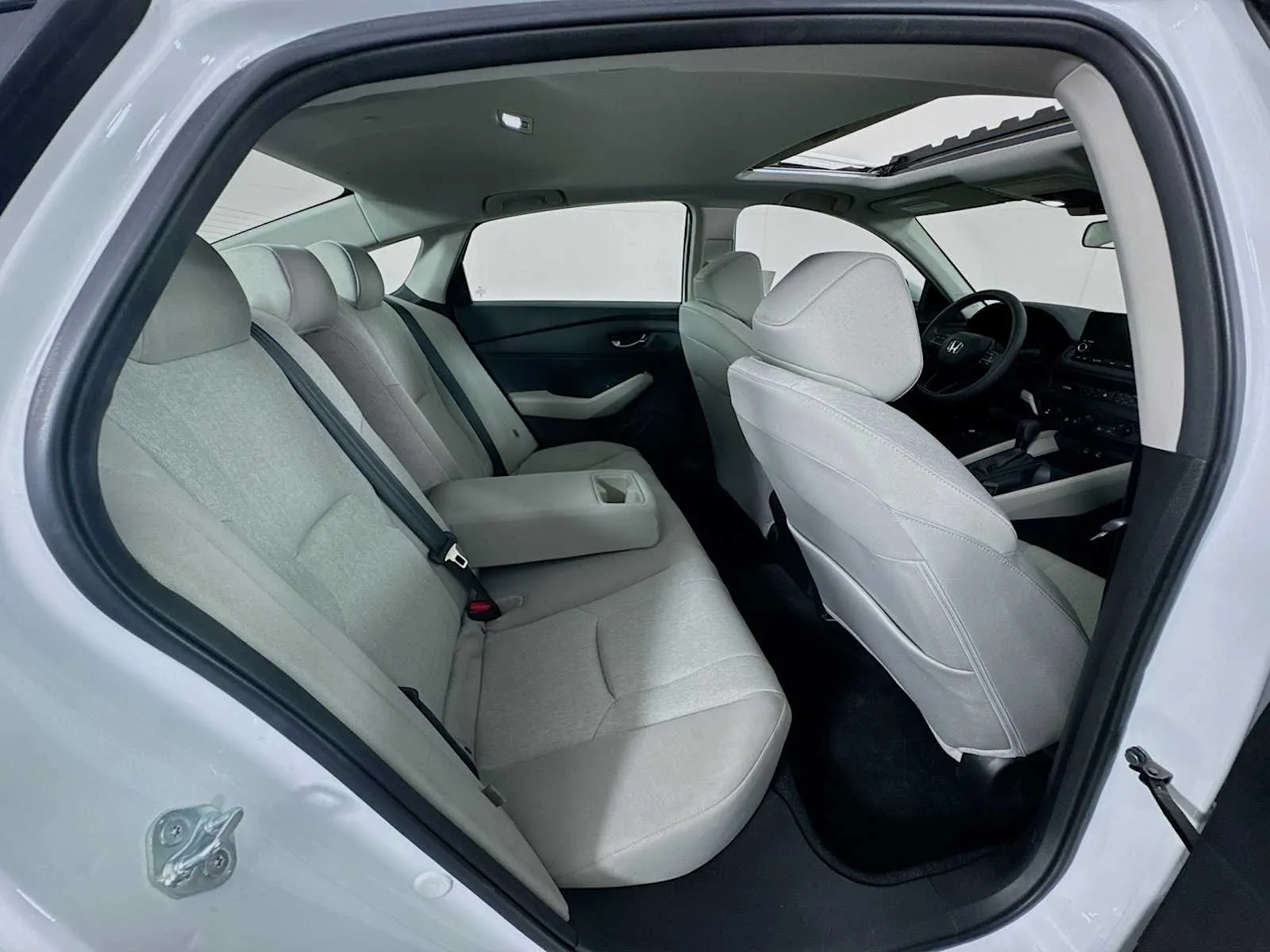 Honda Accord photo 26