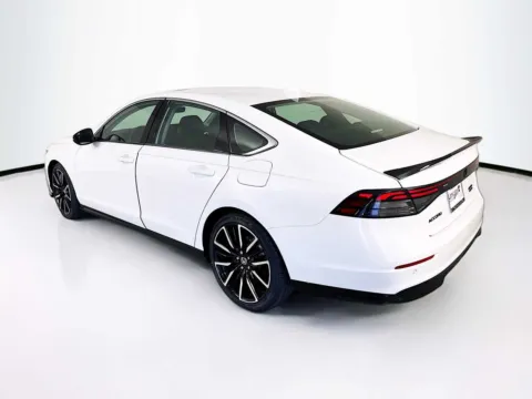 More photos of 2023 Honda Accord Hybrid Touring at Unicars Honda, CA