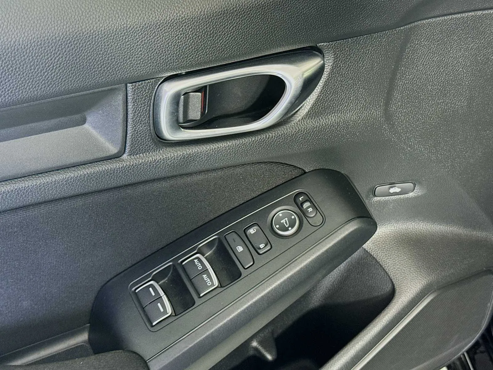 Honda Civic photo 18