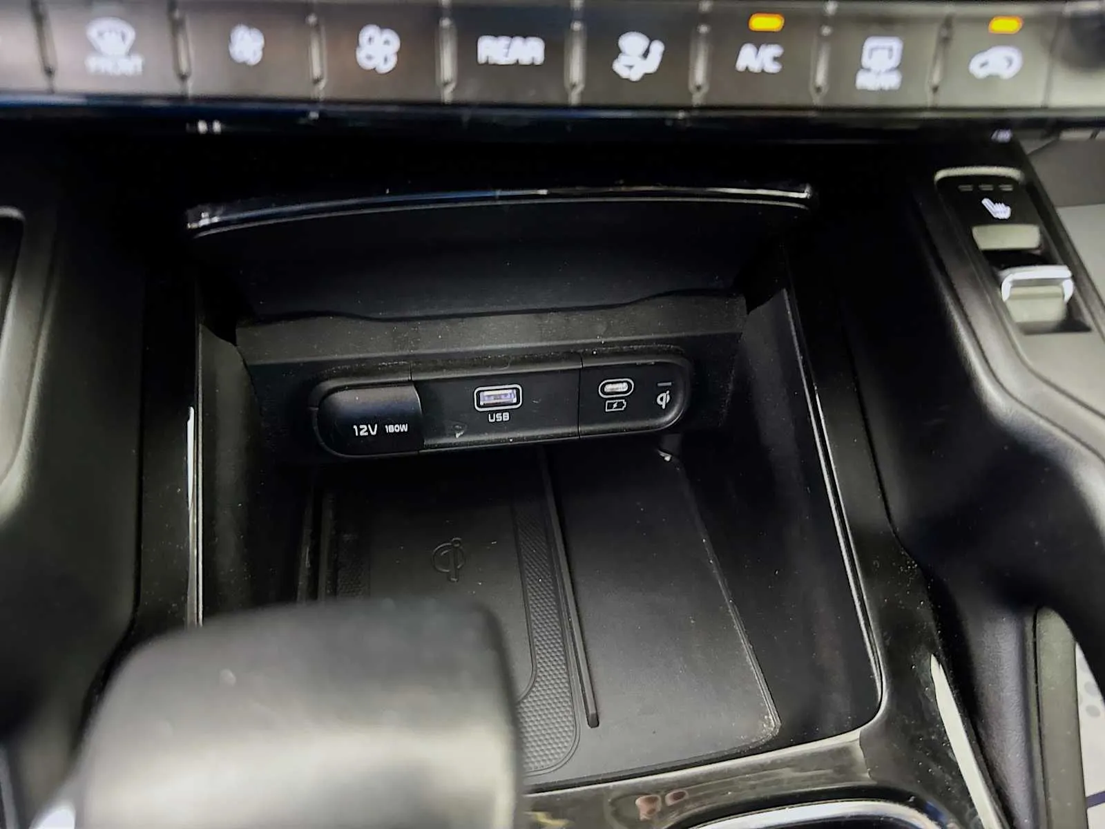 Kia Telluride photo 23