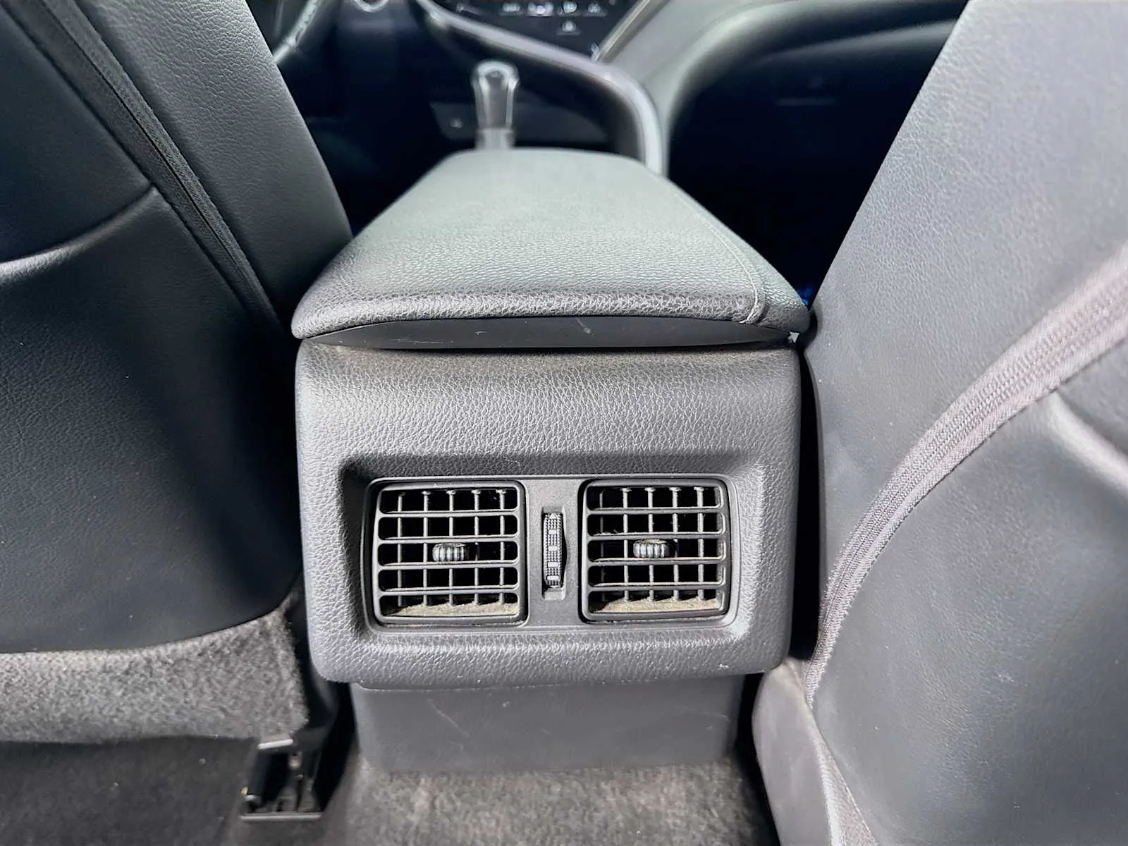 Toyota Camry photo 28