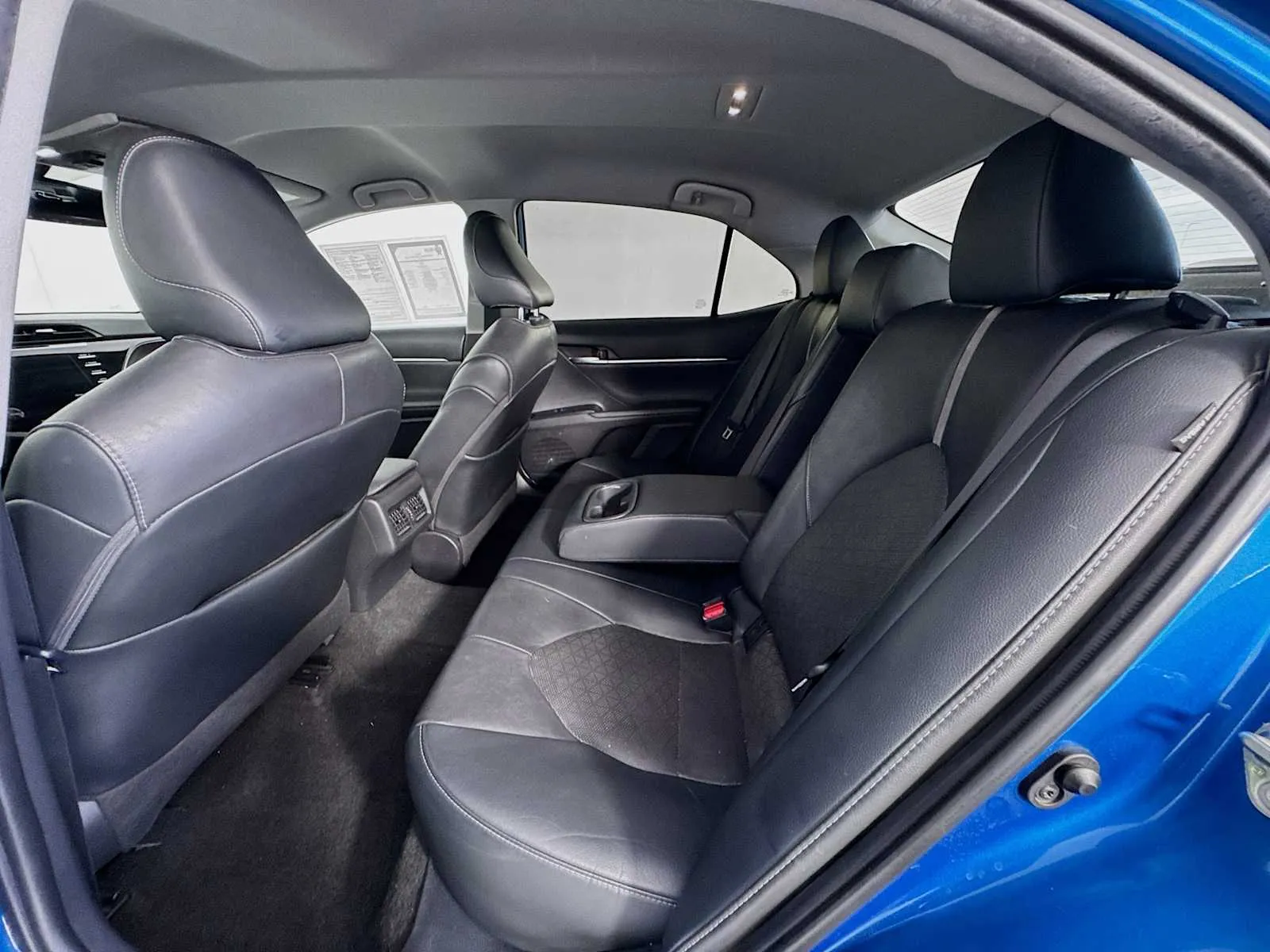 Toyota Camry photo 29