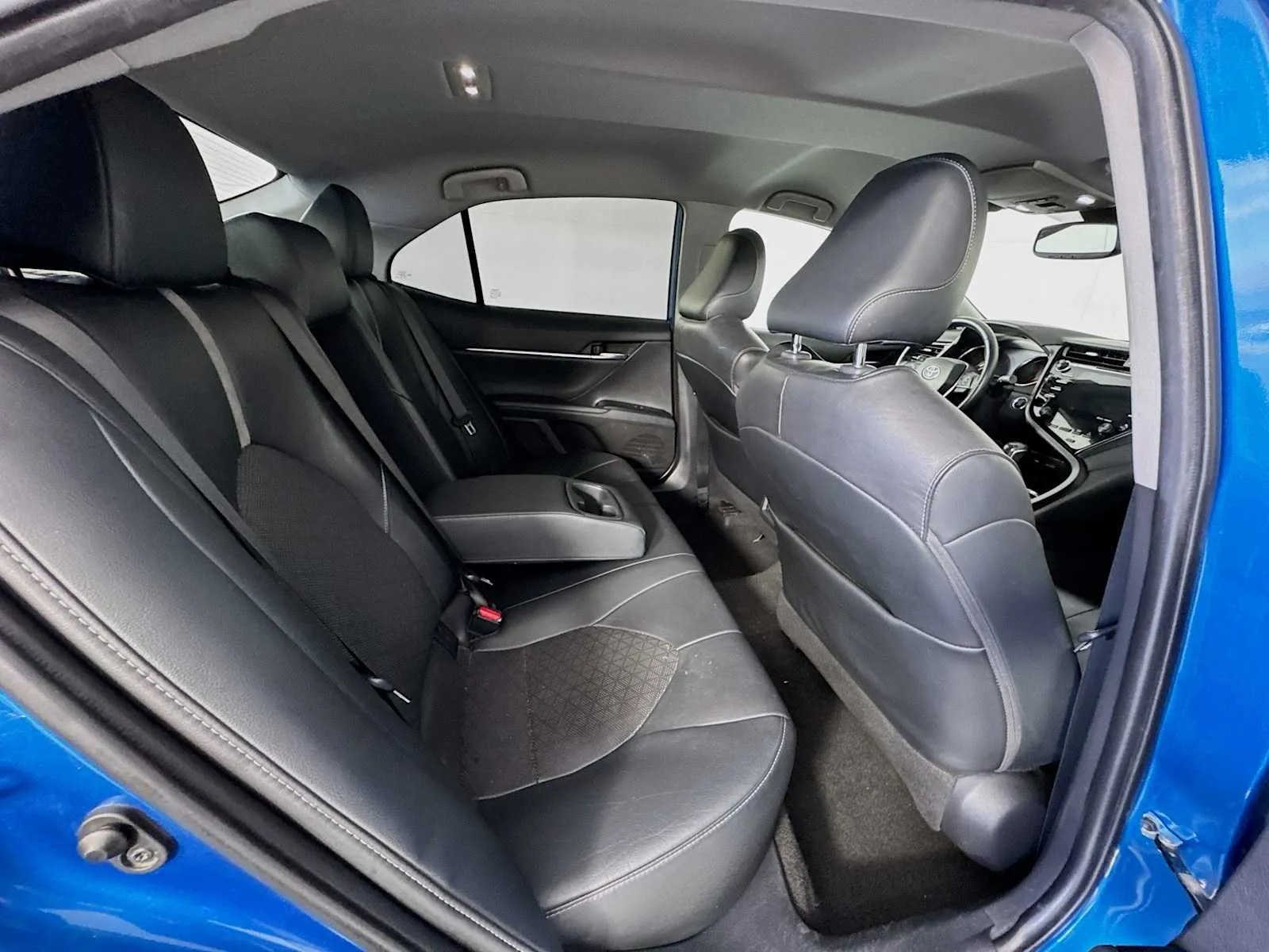 Toyota Camry photo 33