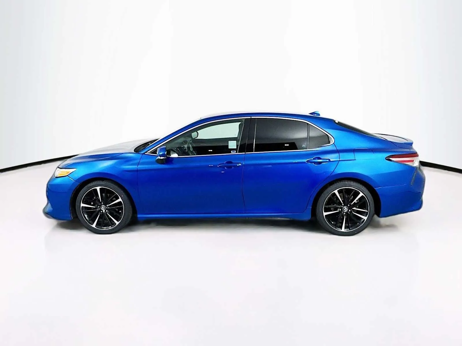 Toyota Camry photo 4