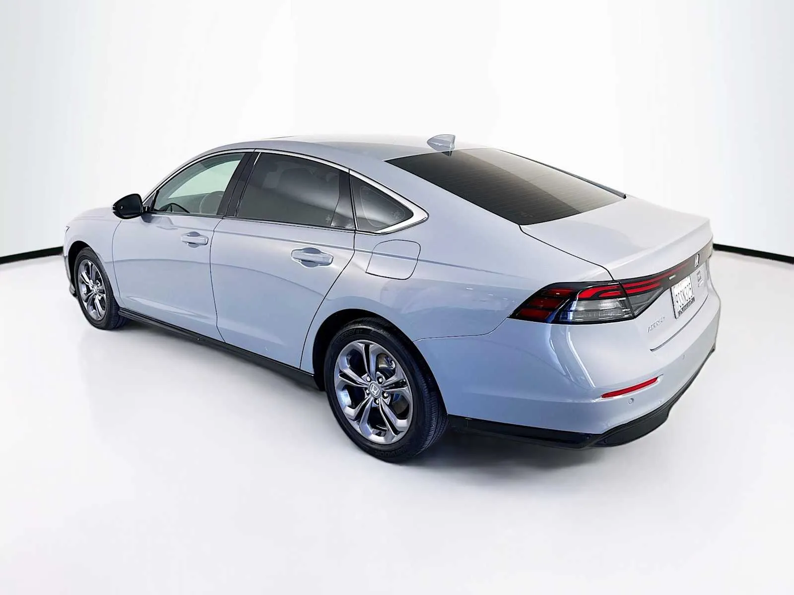 Honda Accord photo 5