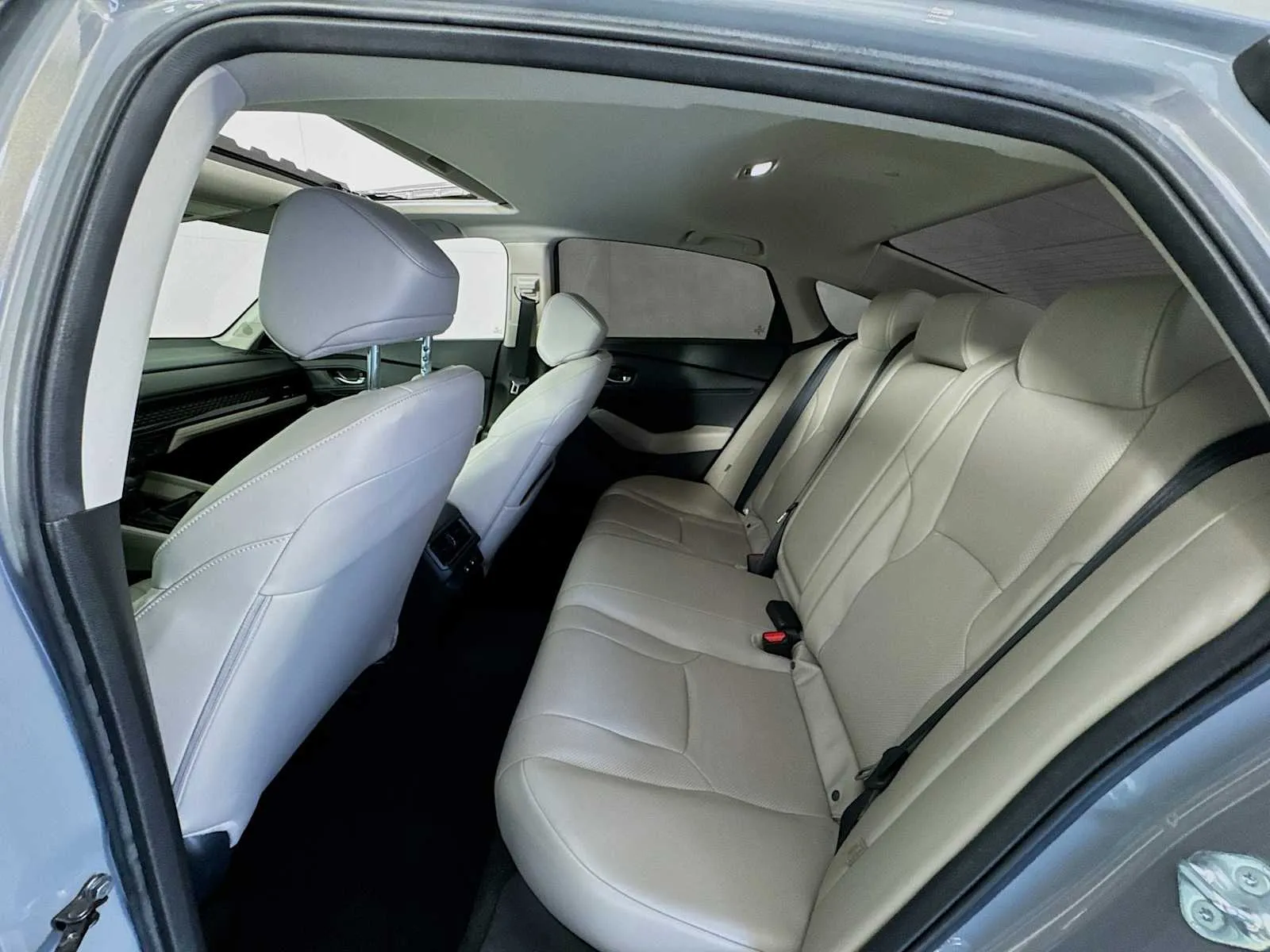 Honda Accord photo 24