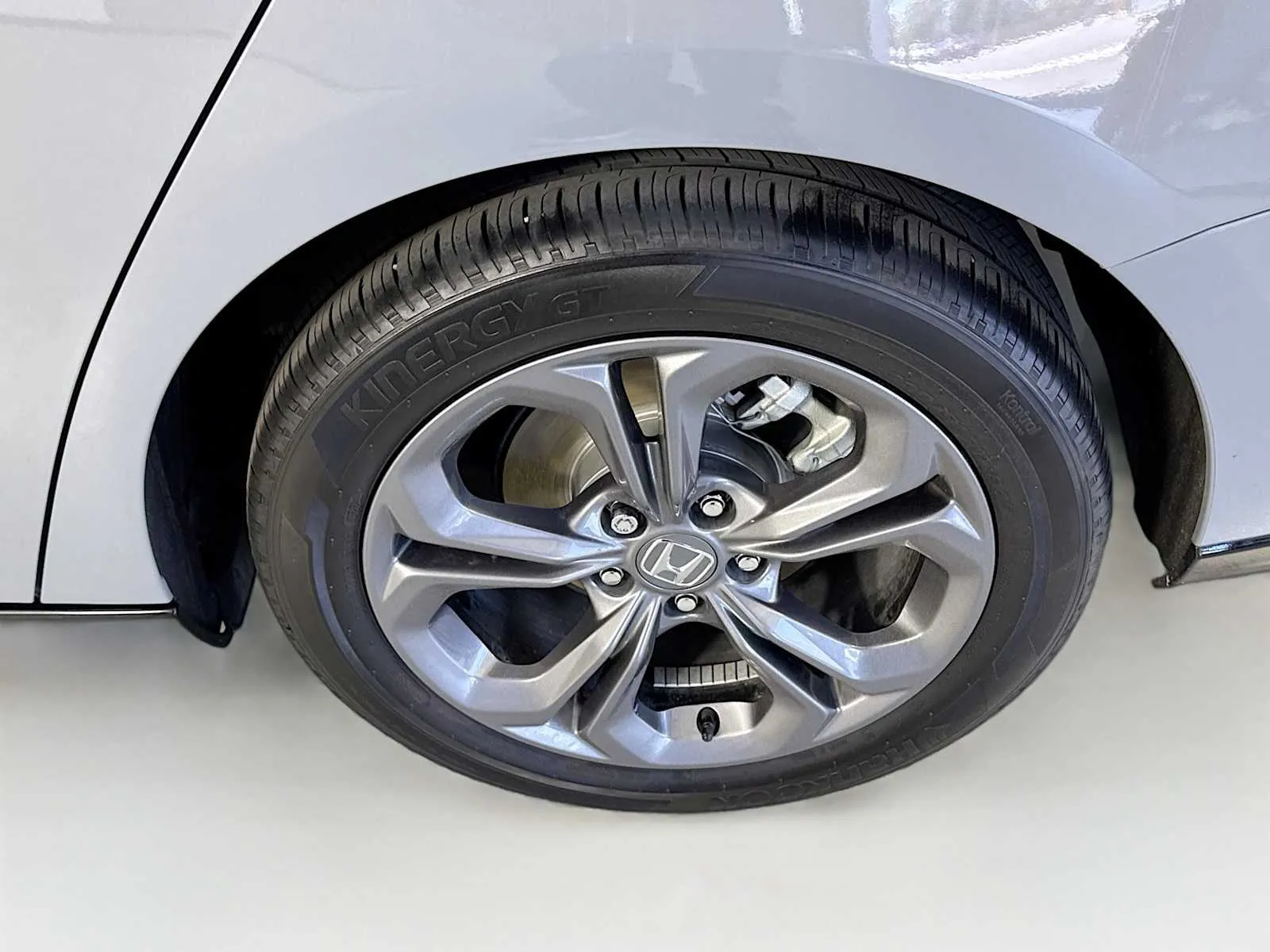 Honda Accord photo 33
