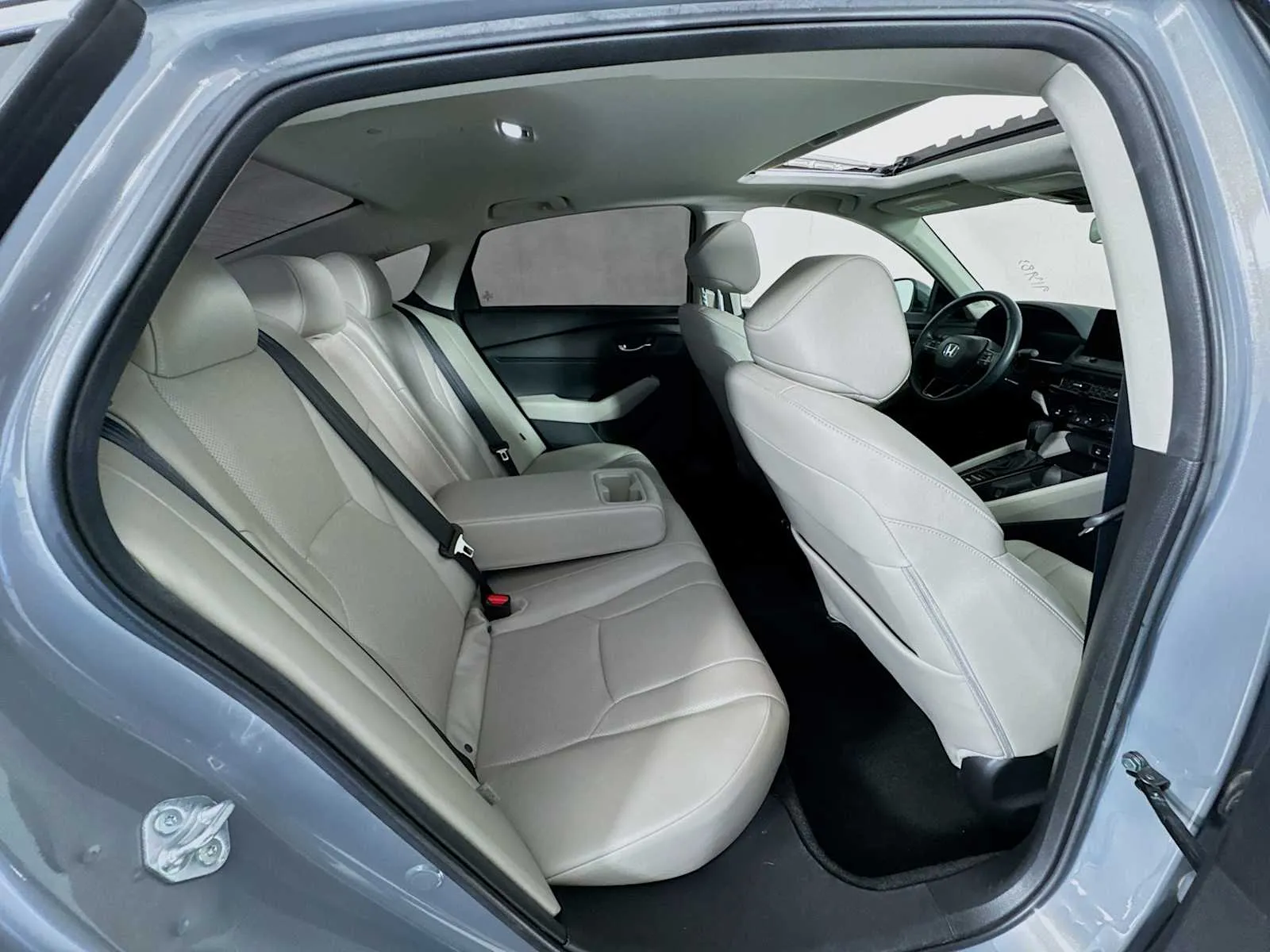 Honda Accord photo 29