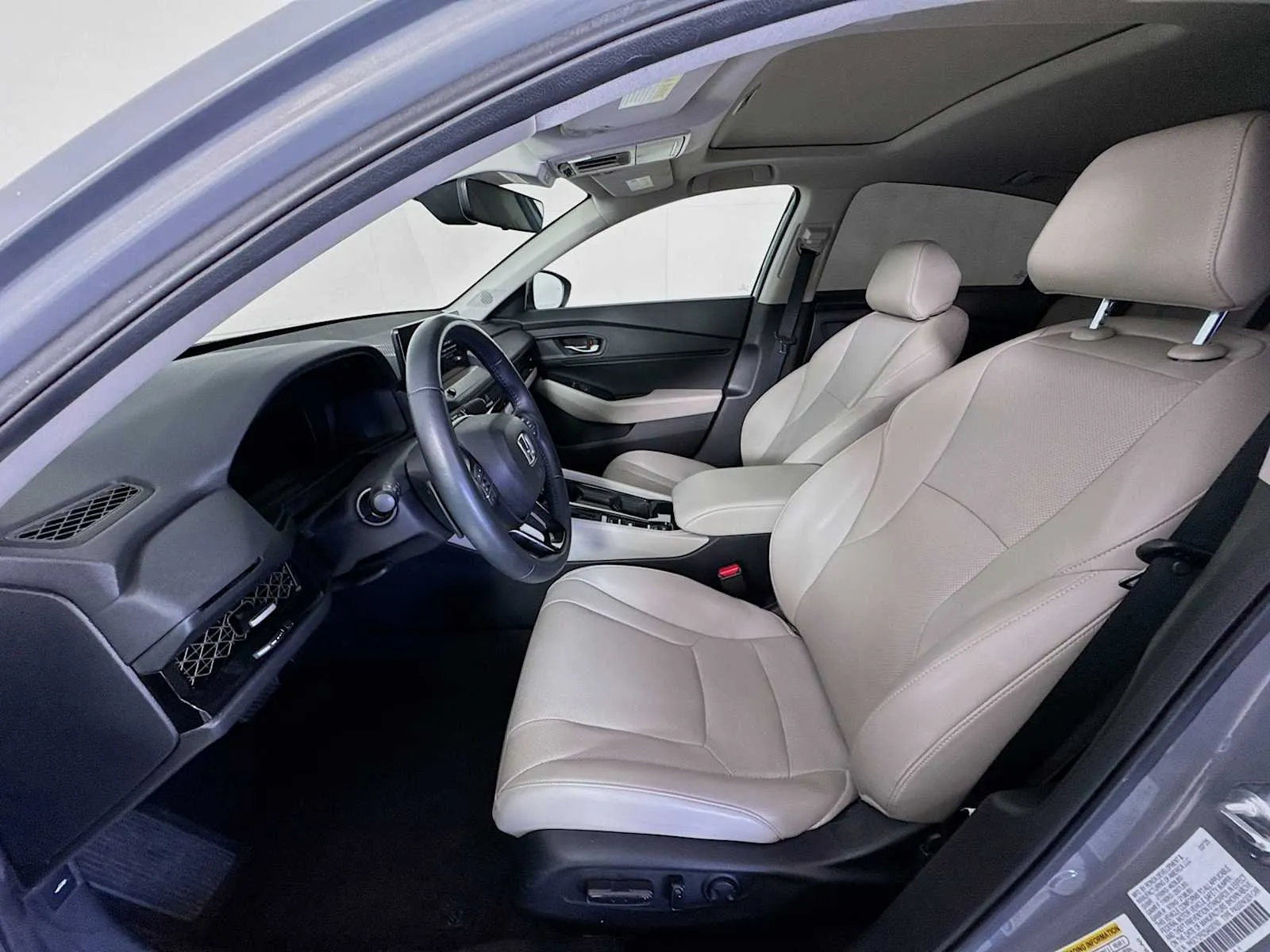 Honda Accord photo 20
