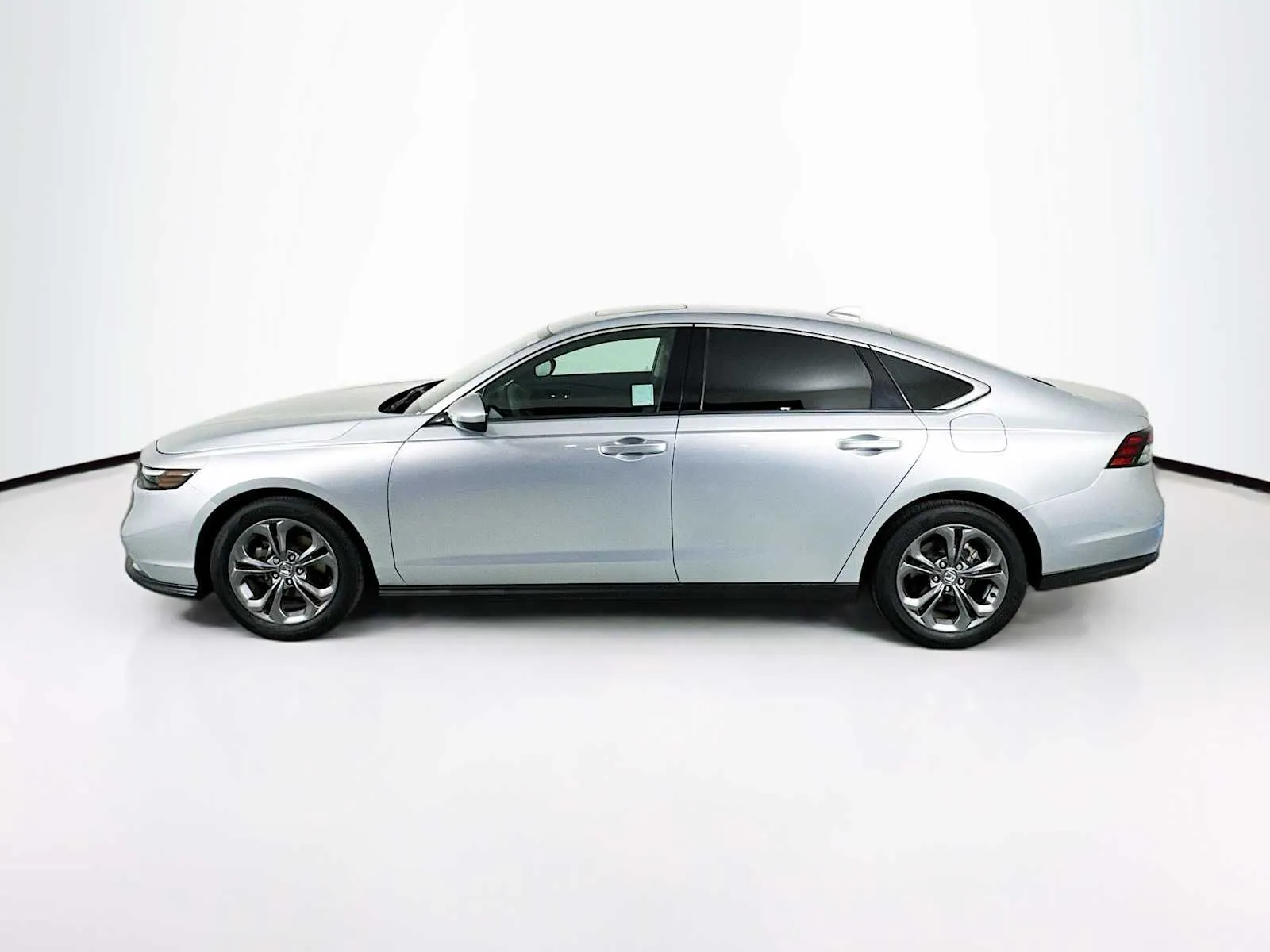 Honda Accord photo 4