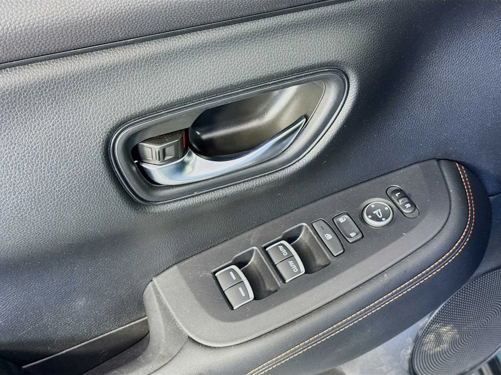 Honda HR-V photo 9