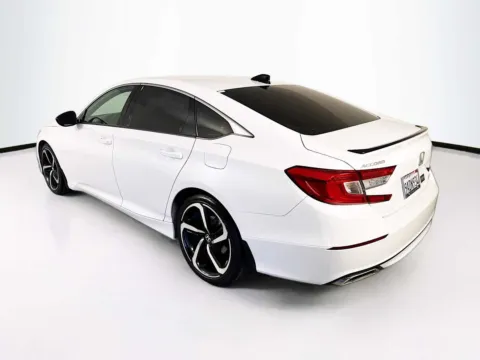 More photos of 2022 Honda Accord Sport at Unicars Honda, CA