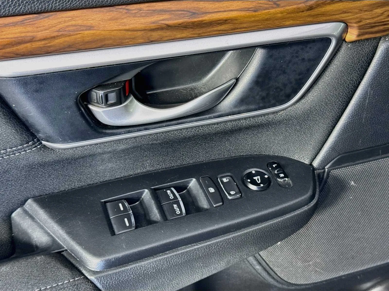 Honda CR-V photo 9