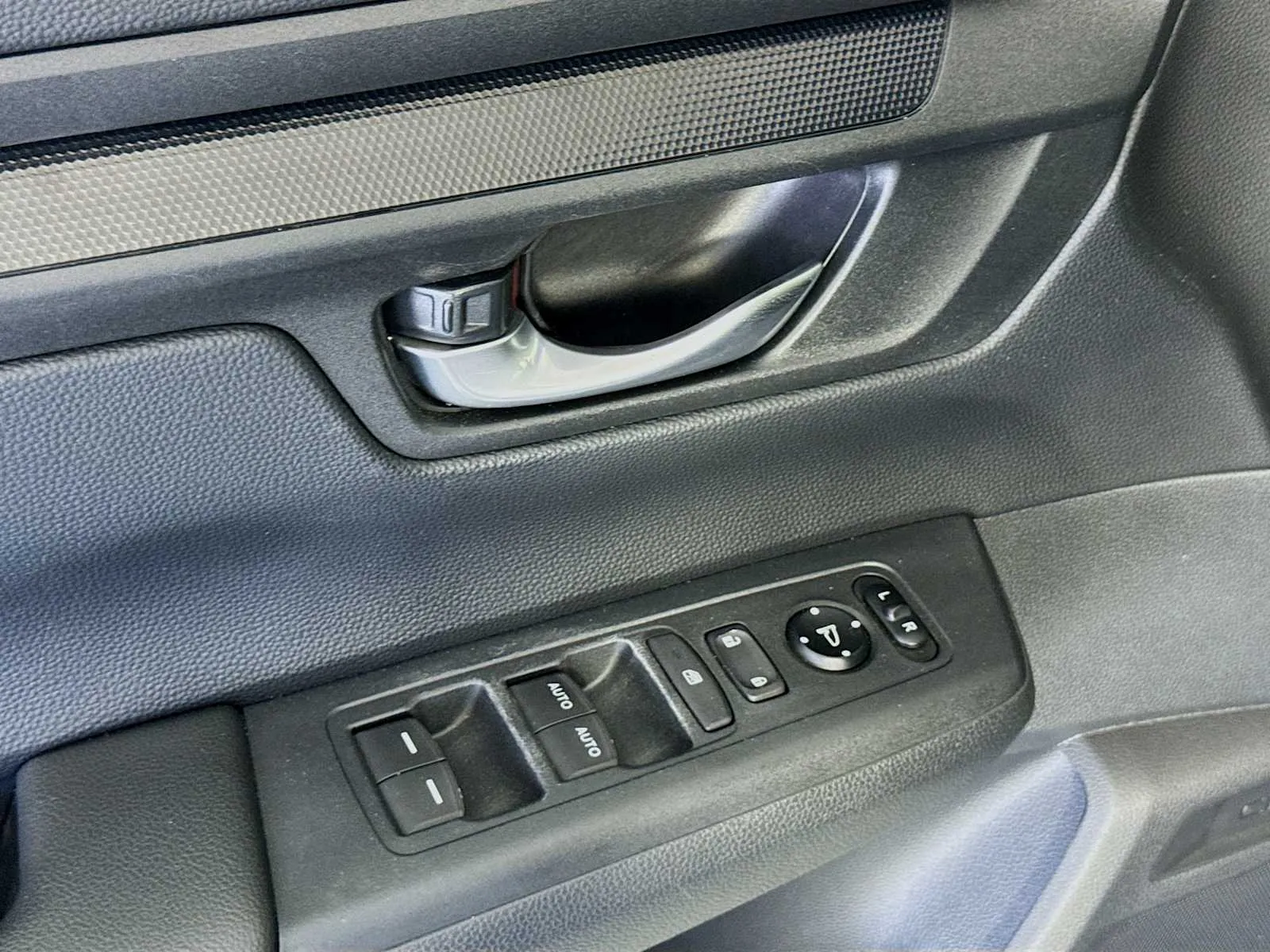 Honda CR-V photo 18