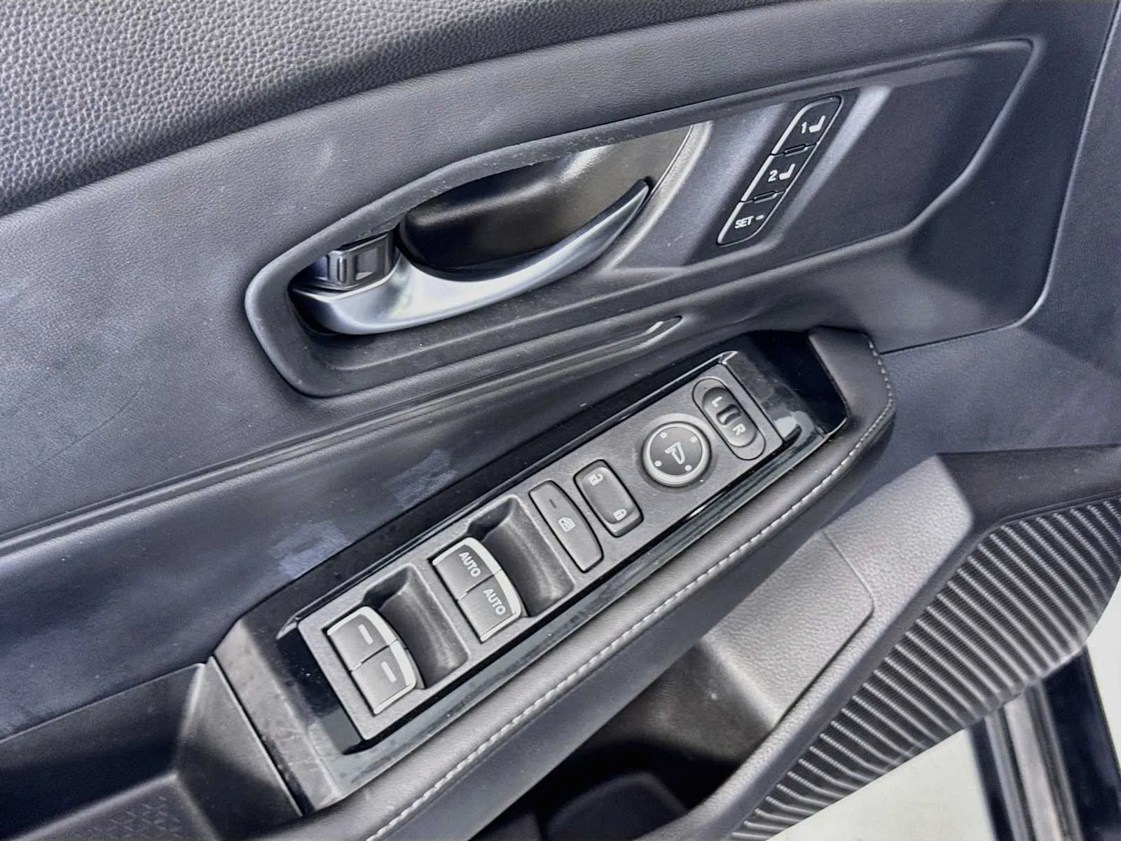 Honda Accord photo 9