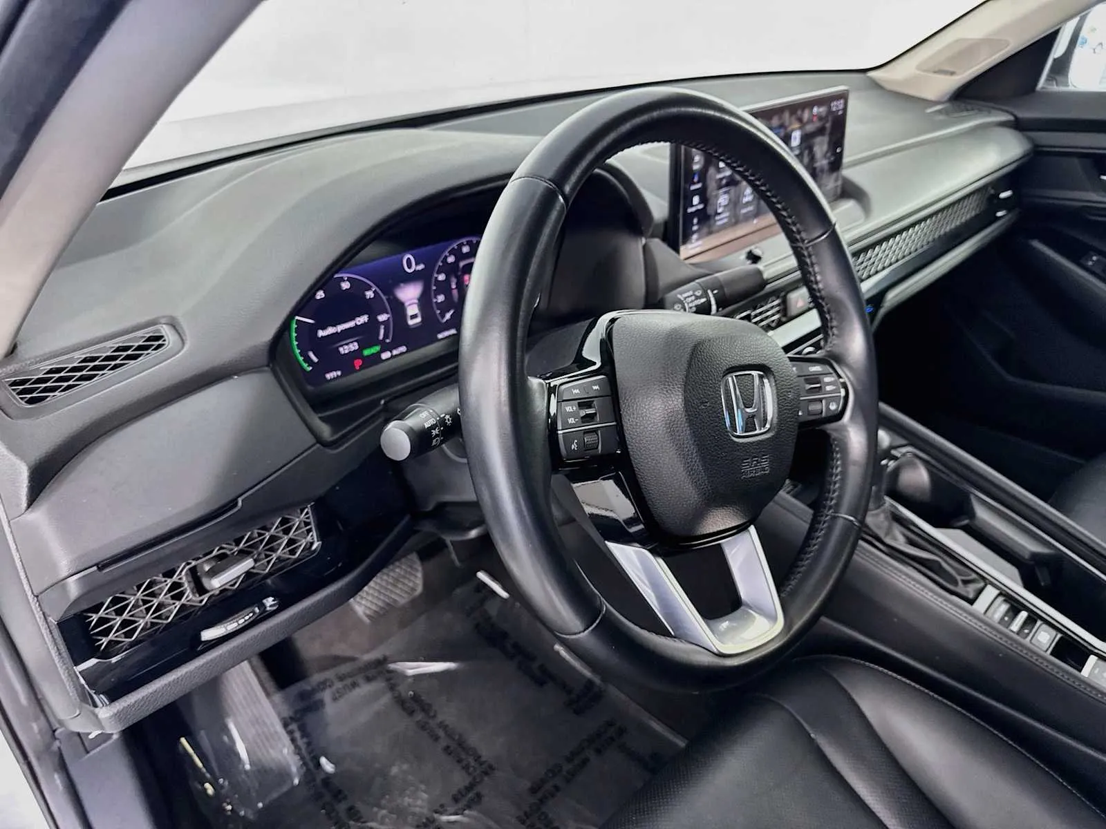 Honda Accord photo 13