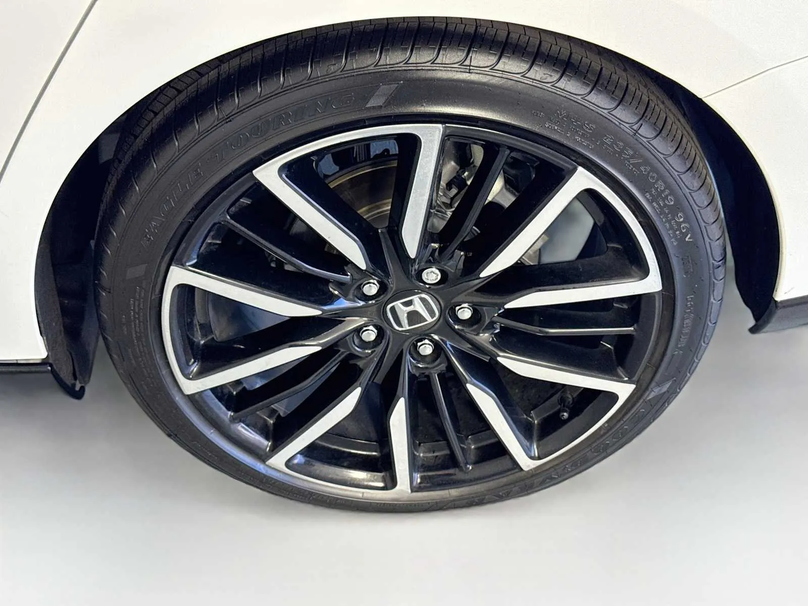 Honda Accord photo 28