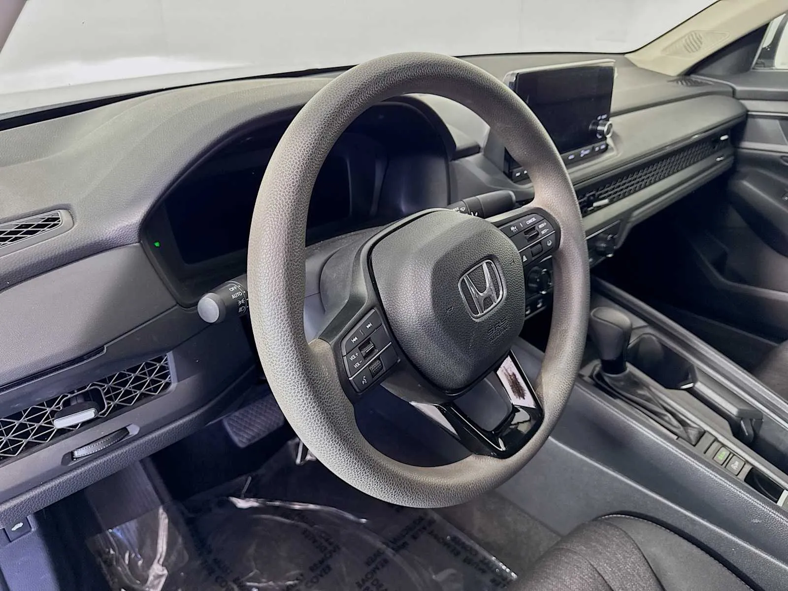 Honda Accord photo 9
