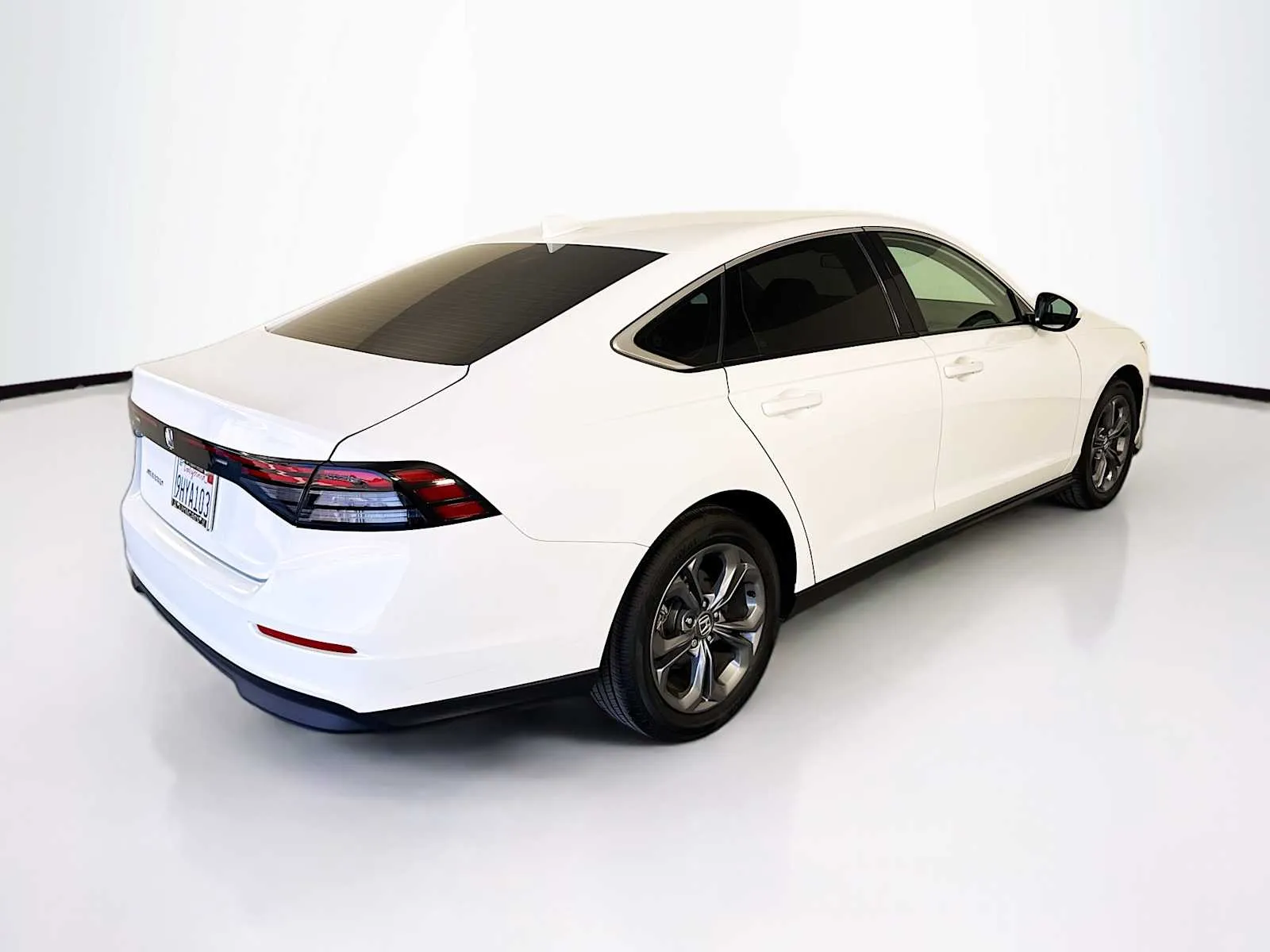 Honda Accord photo 7