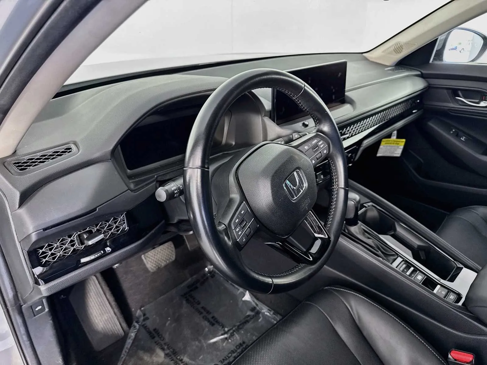 Honda Accord photo 16