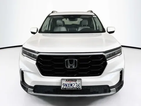 Photos of 2025 Honda Pilot Touring for sale in Indio, CA at Unicars Honda
