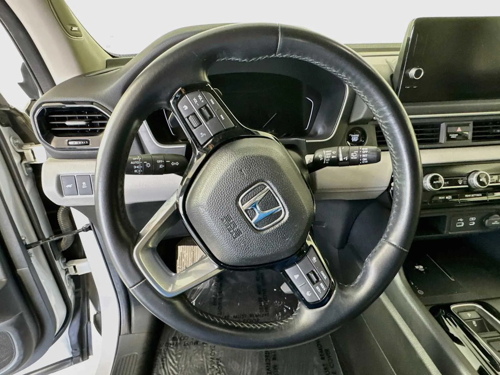 Honda Pilot photo 11