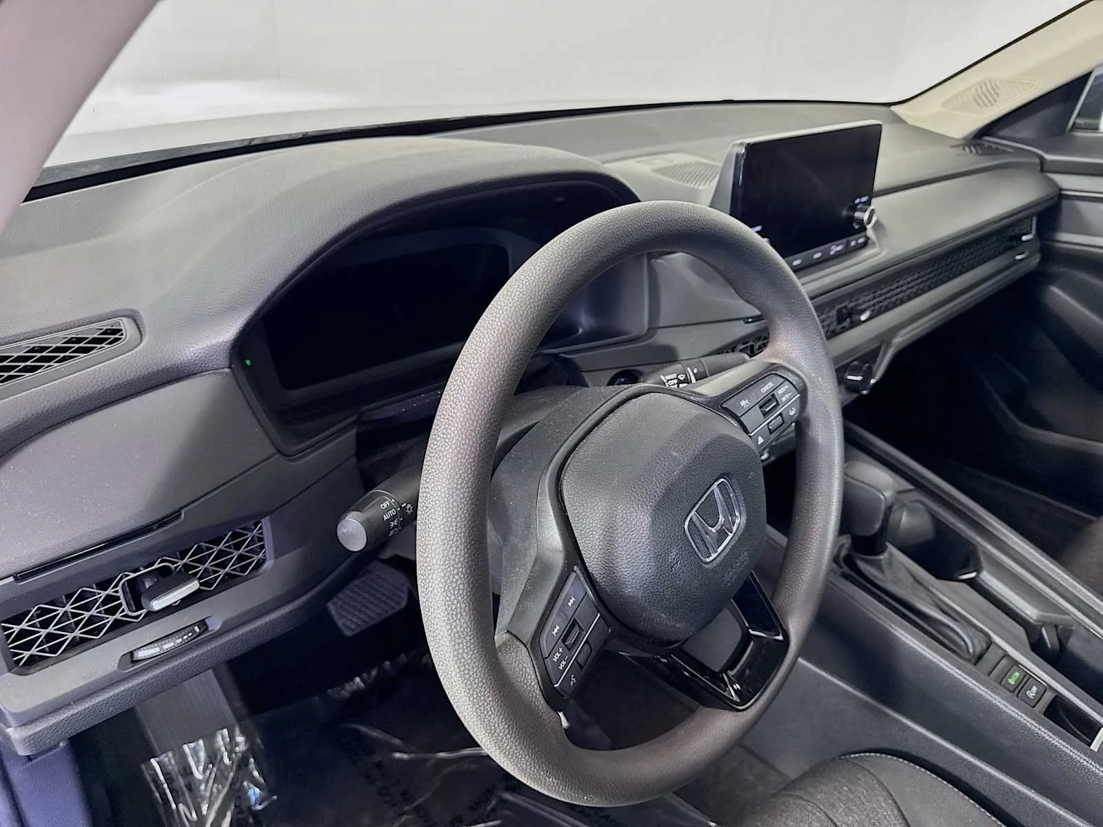 Honda Accord photo 9