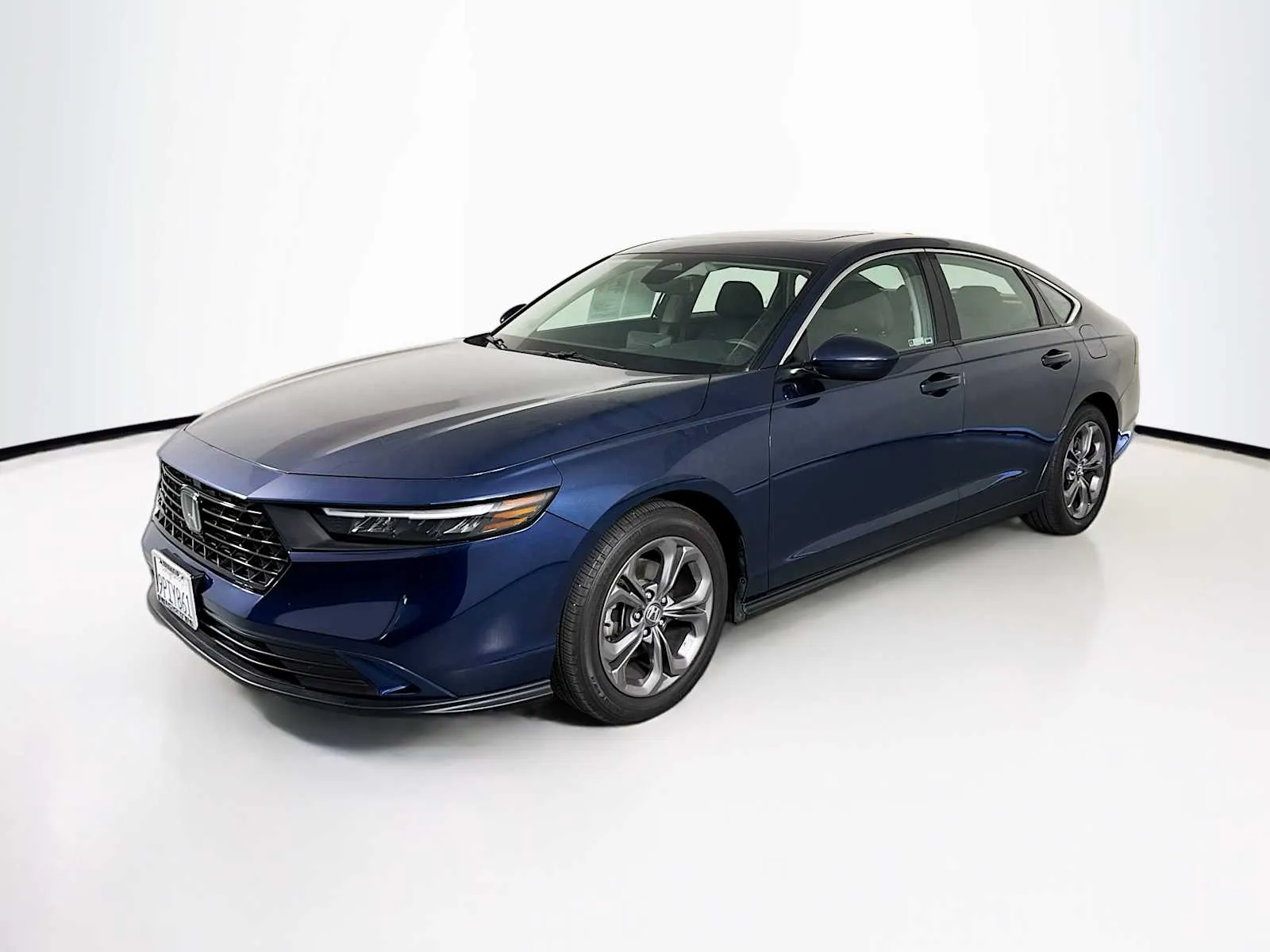 Honda Accord photo 3