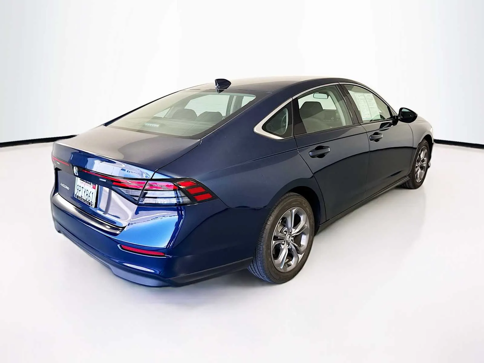 Honda Accord photo 7