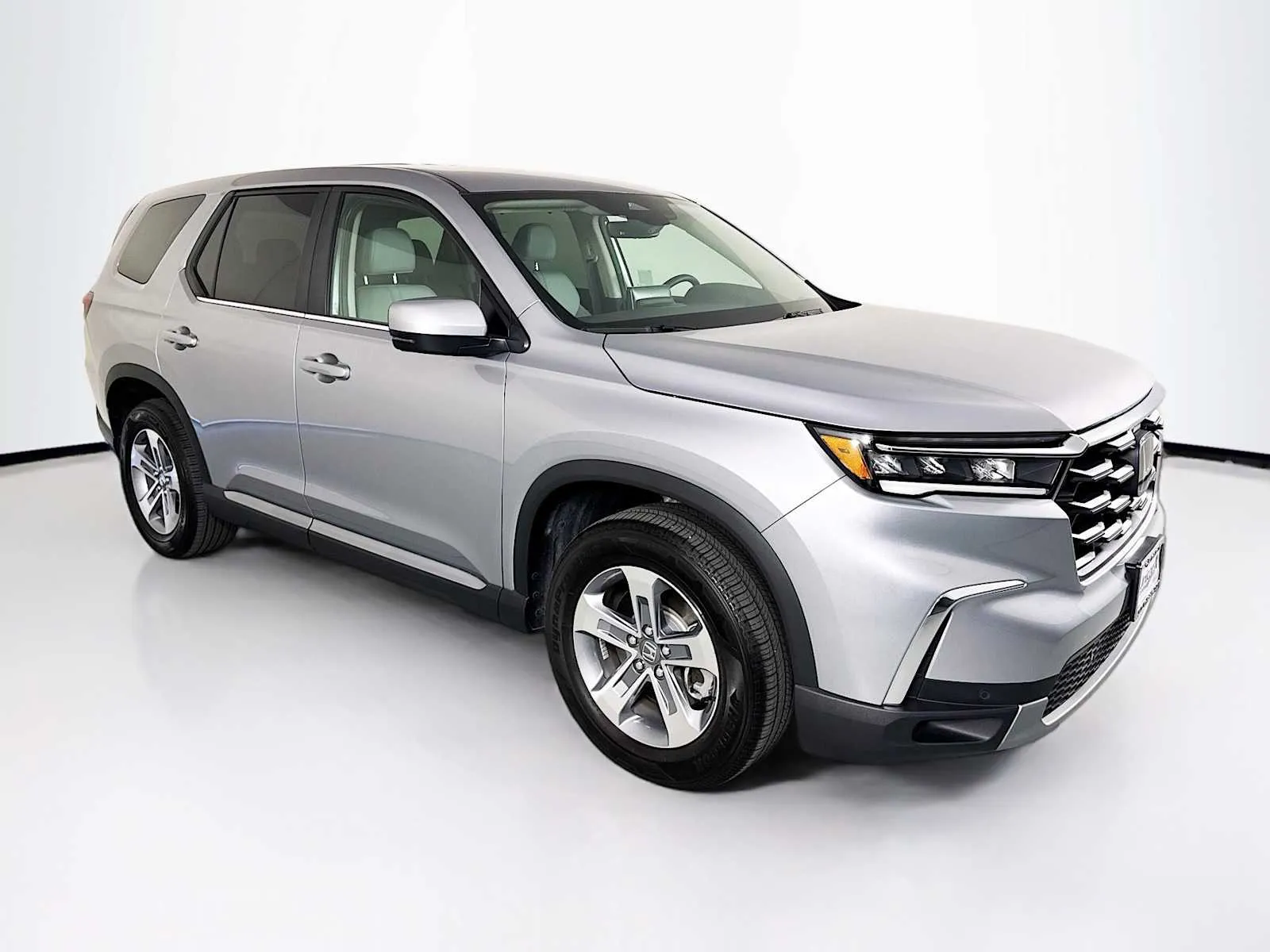 Silver 2025 Honda Pilot EX-L for sale in Indio, CA