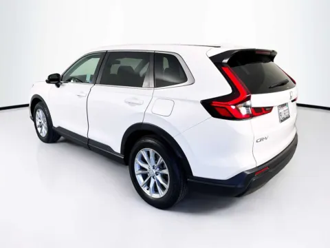 More photos of 2024 Honda CR-V EX at Unicars Honda, CA