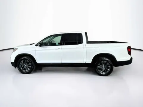 More photos of 2023 Honda Ridgeline Sport at Unicars Honda, CA