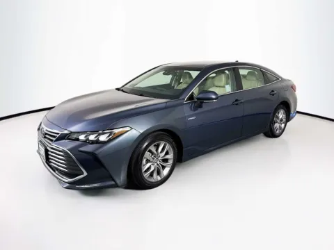 Another view of 2019 Toyota Avalon Hybrid XLE for sale in Indio, CA at Unicars Honda