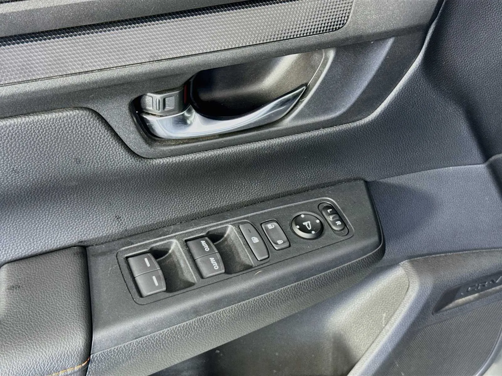 Honda CR-V photo 9