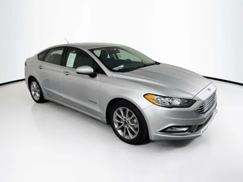 Silver 2017 Ford Fusion Hybrid Hybrid SE for sale in Indio, CA