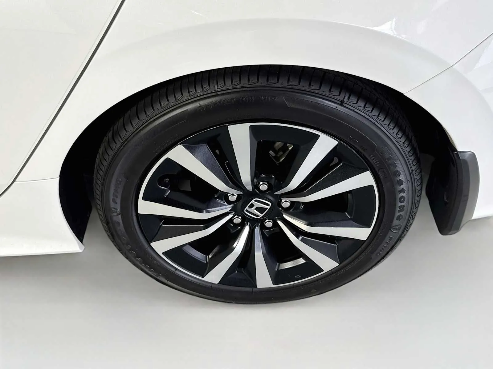 Honda Civic photo 32