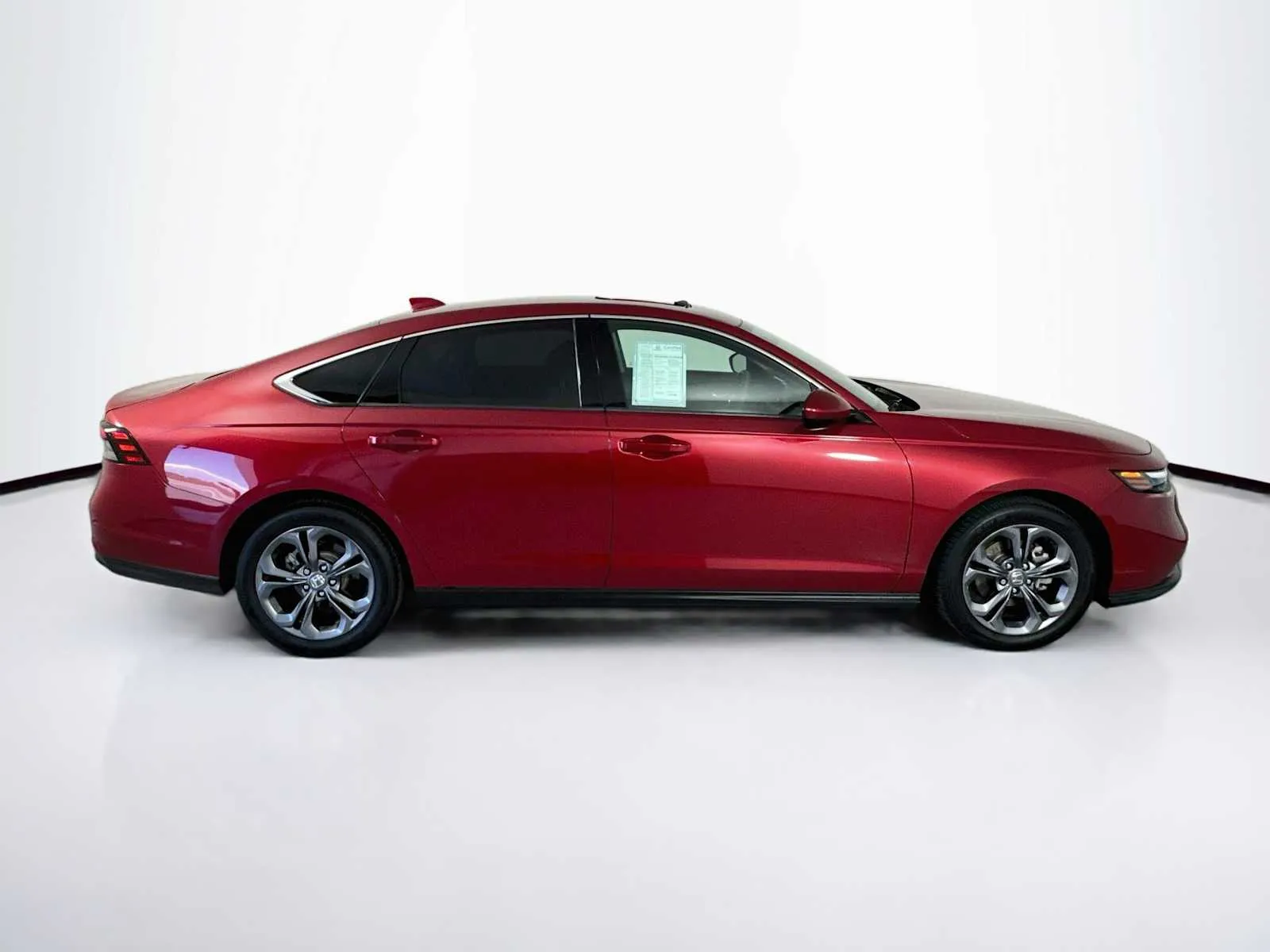 Honda Accord photo 8
