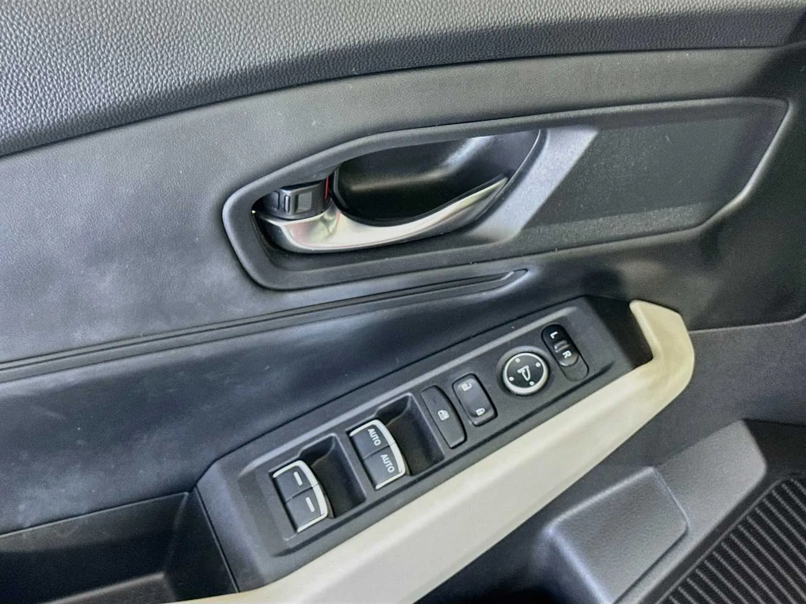 Honda Accord photo 17
