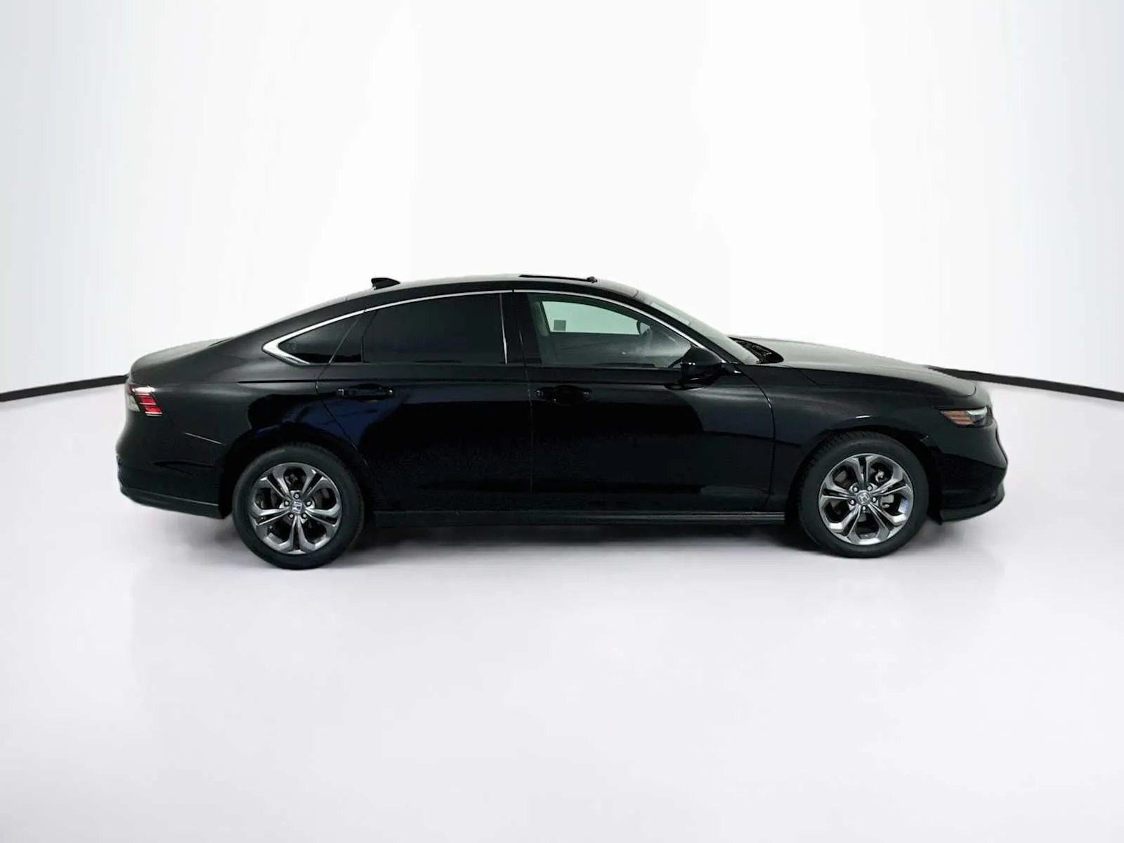 Honda Accord photo 8