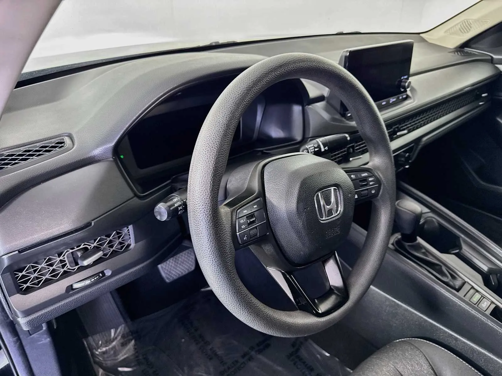Honda Accord photo 9