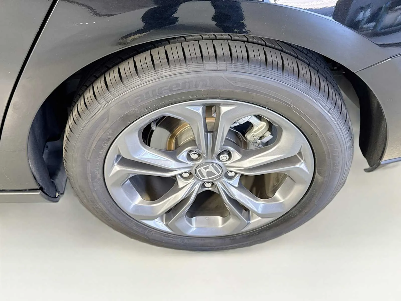 Honda Accord photo 31