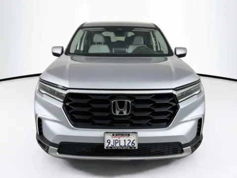 Photos of 2024 Honda Pilot EX-L 7 Passenger for sale in Indio, CA at Unicars Honda