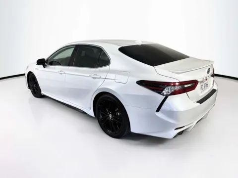 More photos of 2021 Toyota Camry Hybrid XSE at Unicars Honda, CA