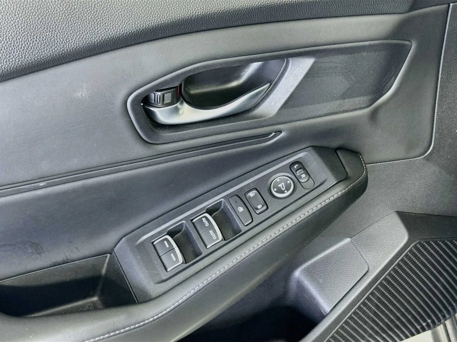 Honda Accord photo 17